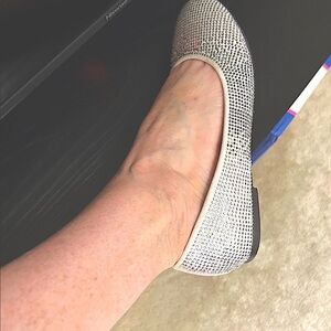 Beautiful diamond silver flats